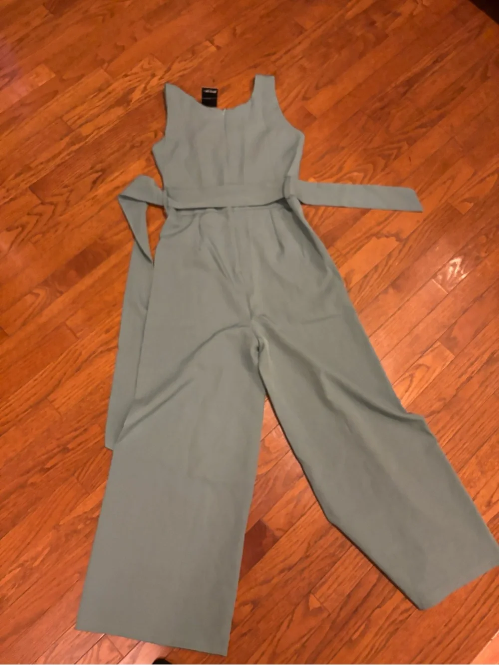 Nasty gal small sage green romper nwt - Picture 4 of 6